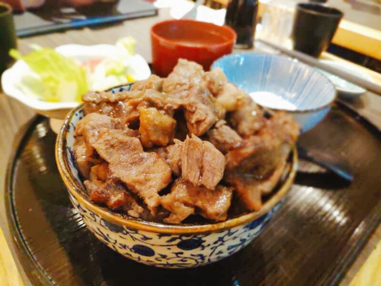 【探店】一碗饭配半斤牛肉的日料店-一口组图1