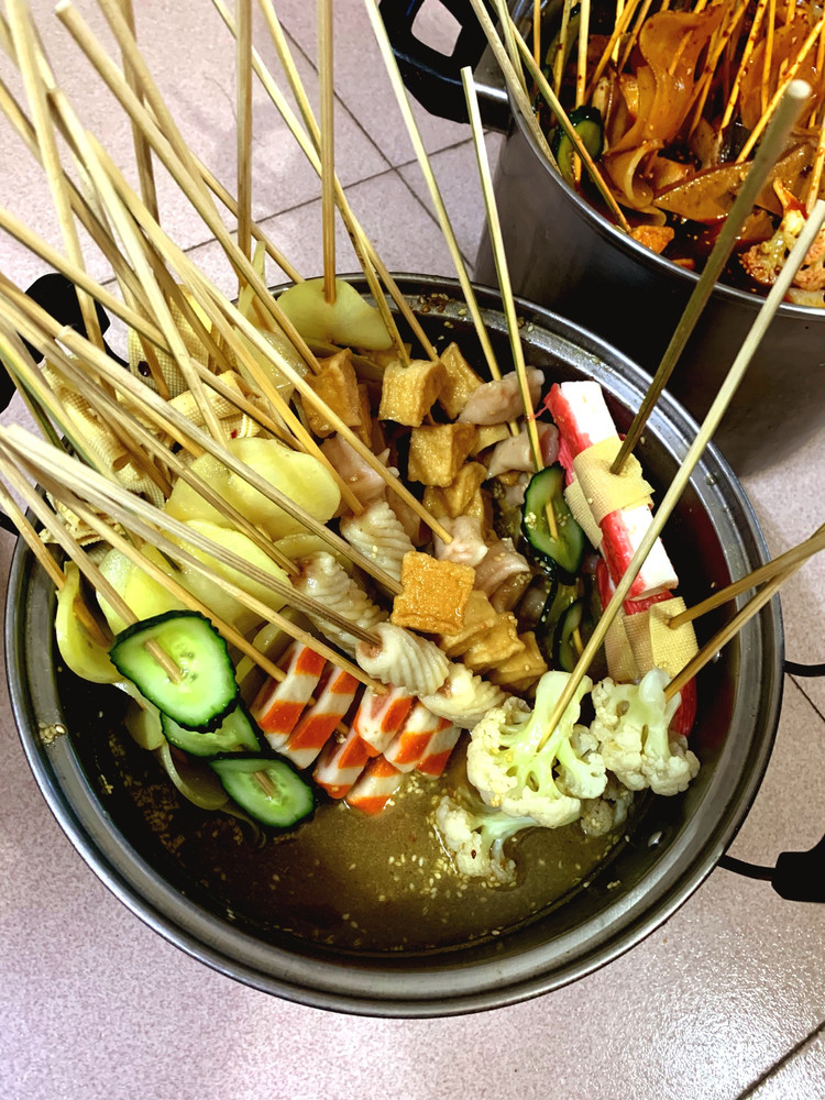 自制冷锅串串，辣与不辣，味道好极了，夏天想吃火锅，又不想热出汗，来这样一锅也不错！图2
