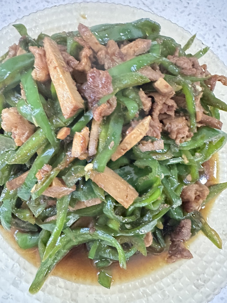 今日份午餐 炸藕盒 青椒干子炒肉丝 红烧莴笋腐竹图4