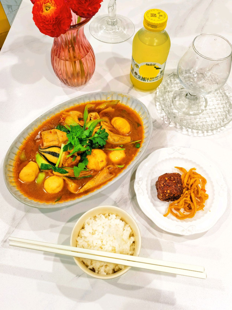 麻辣豆皮鱼丸＋豆腐乳咸菜图1