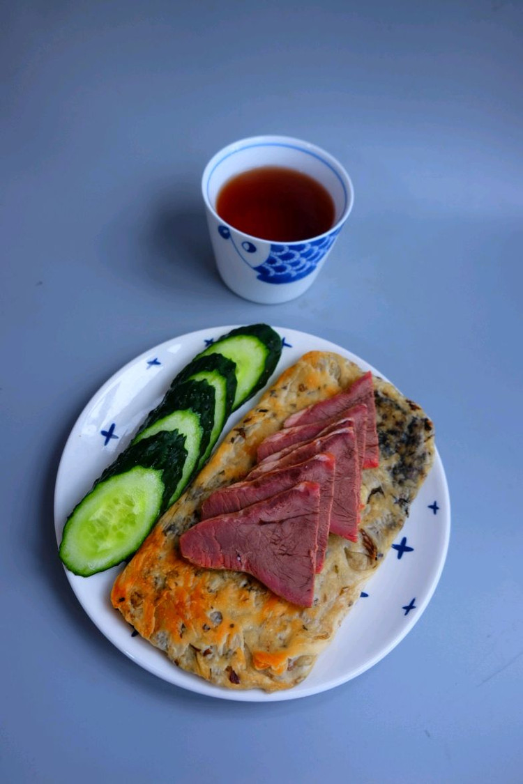 梅干菜饼
​卤牛肉
​红茶图4