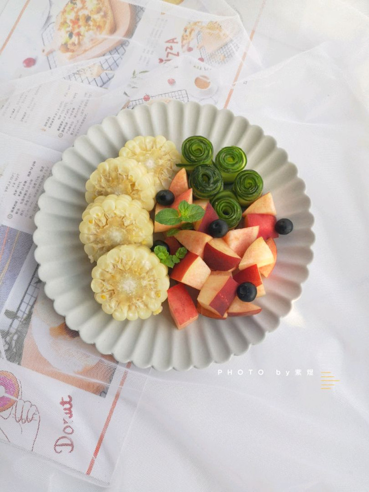 【早餐】大包子、粘玉米、自制酸奶、黄瓜卷、桃子图8