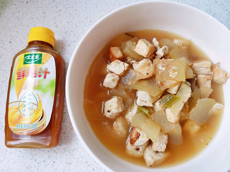 鸡汁冬瓜豆腐汤图1