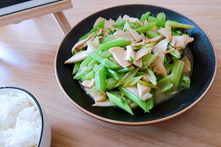 🌈日日三餐🌧第3天🥗杏鲍菇芹菜小炒图5