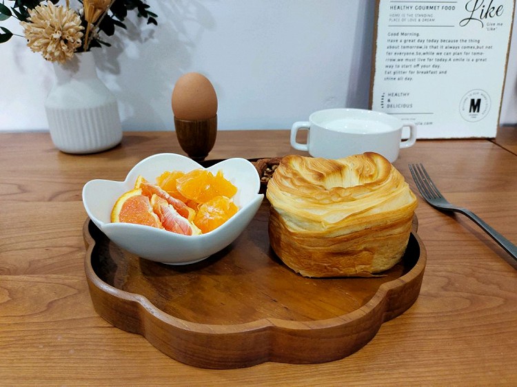 早餐：手撕面包，爱媛，血橙，坚果，鸡蛋，牛奶～图3
