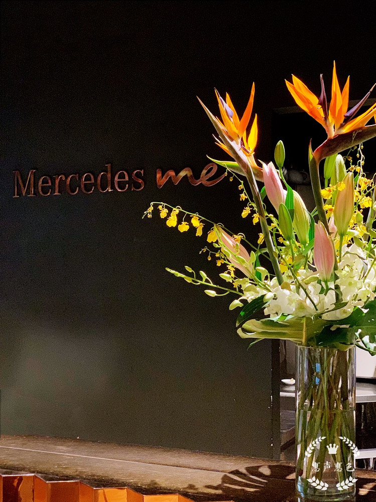 Mercedes me三里屯体验店四方三川“蟹”逅金秋图3