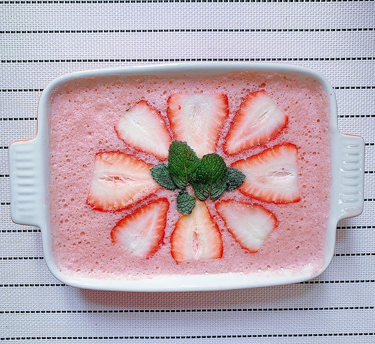新鲜草莓酱做的草莓冰淇淋🍓图3