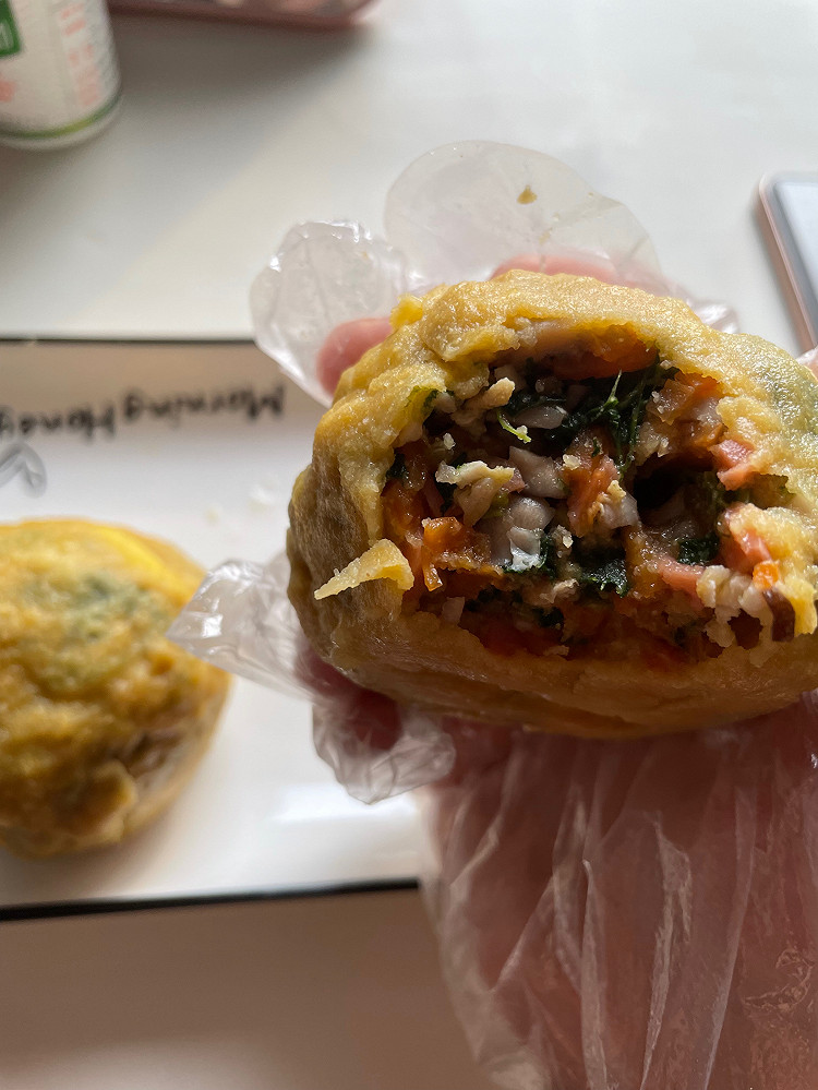 很饱，特别饱！！！搅馅的时候不要放太多小麦粉，刚刚粘合就可以啦，热量会更低也会更好吃～图2