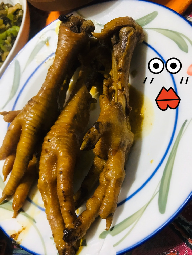 洋葱炒大肠，卤鸡爪图2