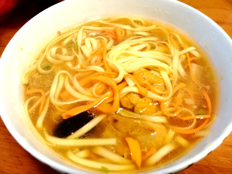 虫草花汤煮面条🍜图2