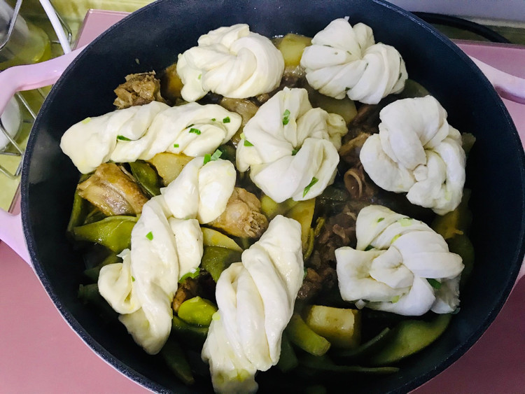 排骨豆角花卷一锅出图1