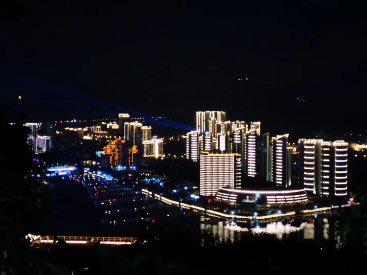 一见钟情的夜景💘听潮观海鹿回头图4