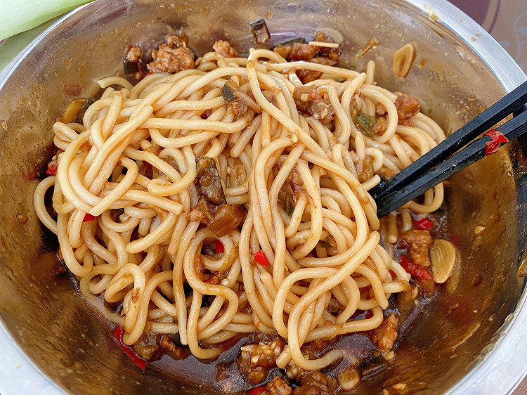 青椒茄子肉卤拌面😋😋😋图2
