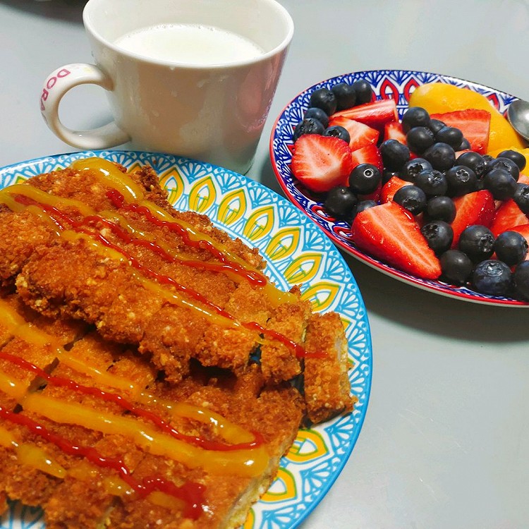 早餐很重要哦被自己做的猪排香到啦😄图1