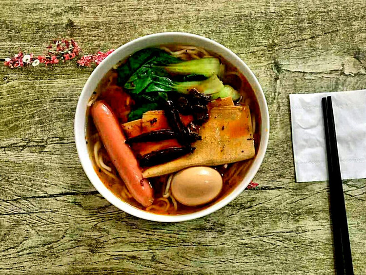 【半夜探了个小店】老城根牛肉板面🍜非常好吃的小店😋图1