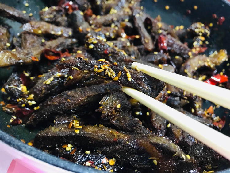 川香辣味牛肉干图2