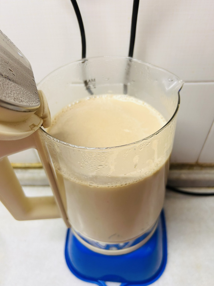 热干面配奶茶图3