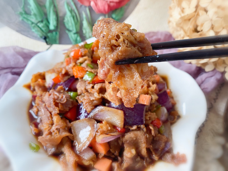 黑椒酱汁肥牛配白饭🍚图2
