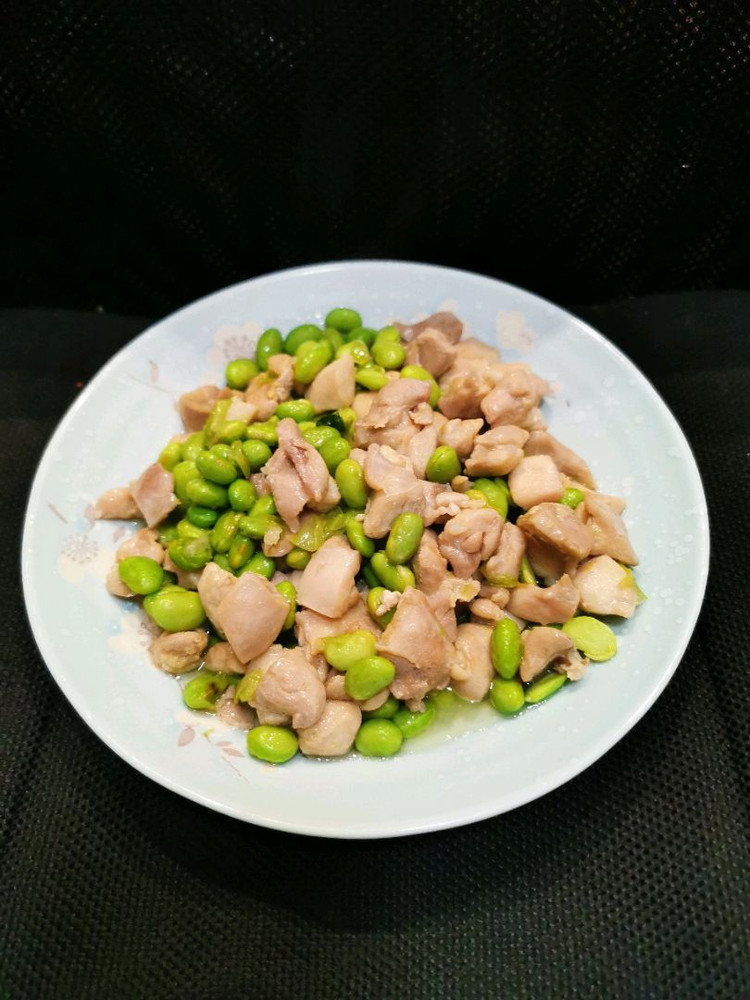 快手菜——鸡腿丁炒毛豆图1