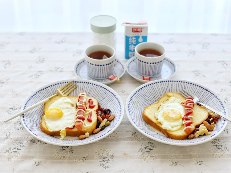 适合情侣の快手早餐，第七款面包拼盘＋早餐红茶图4