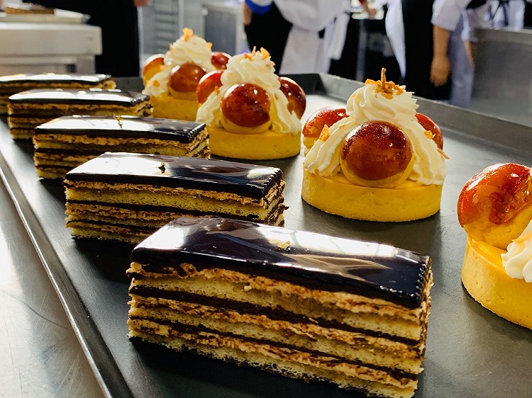 反光的歌剧蛋糕🍰图4
