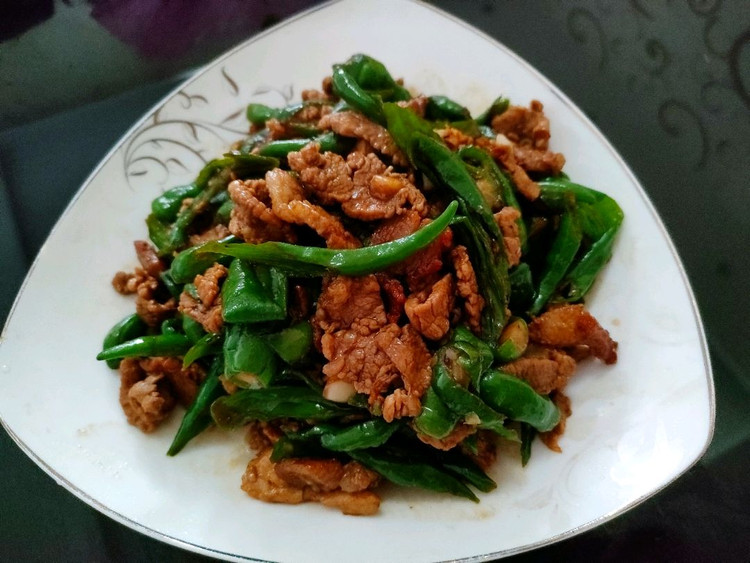 自己种的辣椒，来一个辣椒炒肉，青椒啤酒鸭，味道美吱吱图1