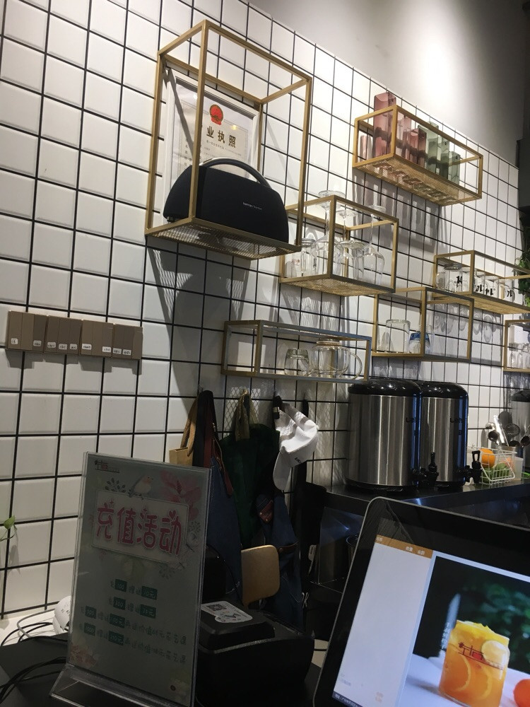 玉林探店|文艺小清新的奶茶店图2