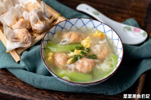 天热不想做饭？汆个汤吧！