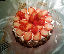 电饭煲草莓鲜奶巧克力蛋糕的做法