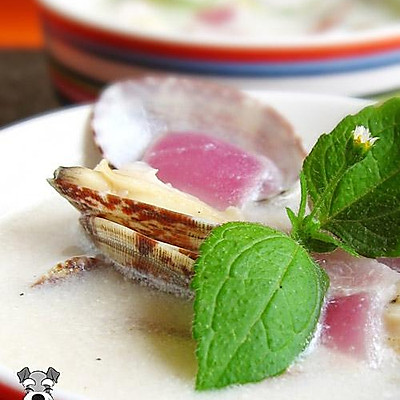 白酒蛤蜊奶油浓汤 