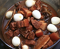 鹌鹑蛋红烧肉的做法图解9