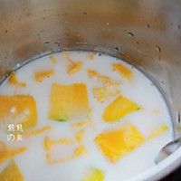 西式奶香南瓜浓汤的做法图解5