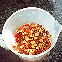 红枣枸杞豆浆的做法图解1
