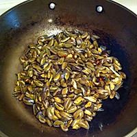 金不换炒薄壳的做法图解4