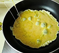剁椒丝瓜炒鸡蛋的做法图解3