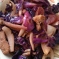 紫包菜洋葱小炒腊肠肉片的做法图解8