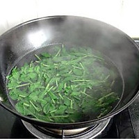枸杞叶炒鸡蛋的做法图解1