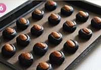 杏仁竹炭小饼的做法图解6