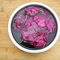 紫甘蓝拌豆腐丝的做法图解1