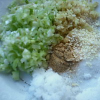 榆黄菇肉馅水饺的做法图解6