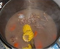 栗子玉米扇骨汤的做法图解4