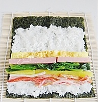 紫菜包饭的做法图解10