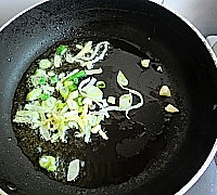 蒜薹炒鸭肫的做法图解4