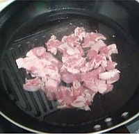 西红柿牛肉汤的做法图解1