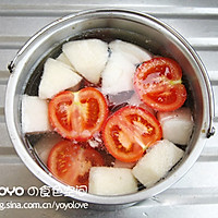 杨梅梨子番茄红薯汤的做法图解3